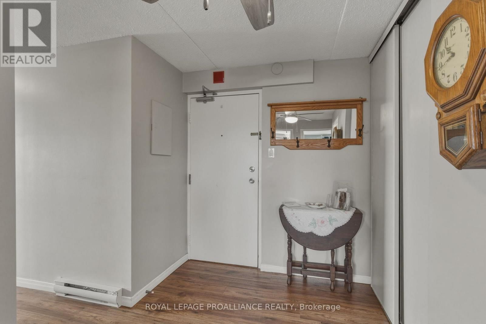 410 - 3 APPLE STREET Image 10