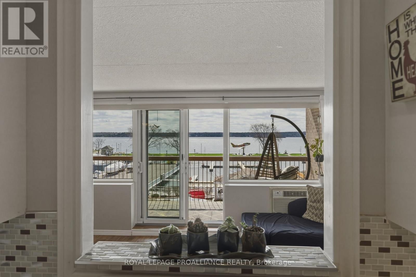 410 - 3 APPLE STREET Image 13