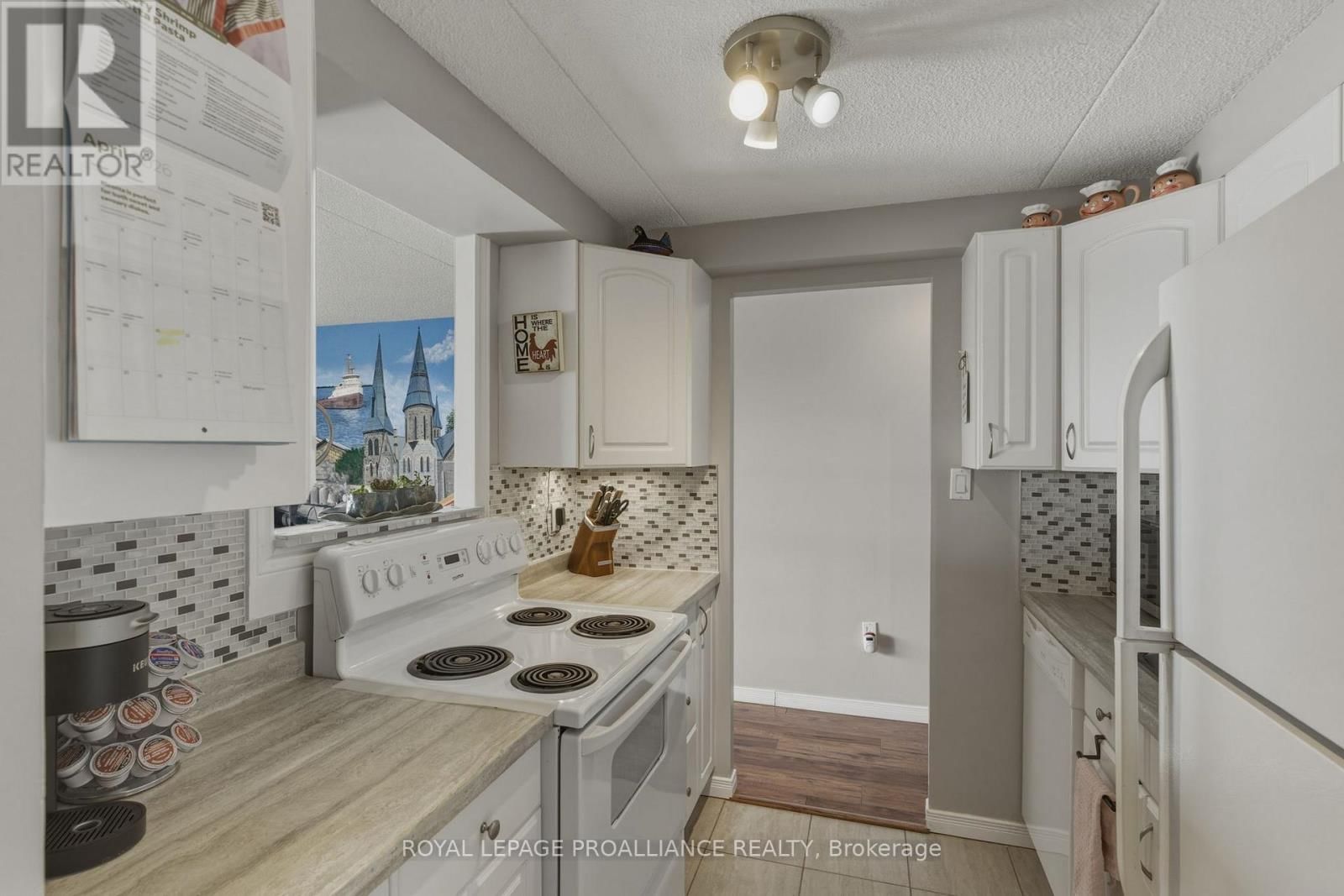 410 - 3 APPLE STREET Image 18