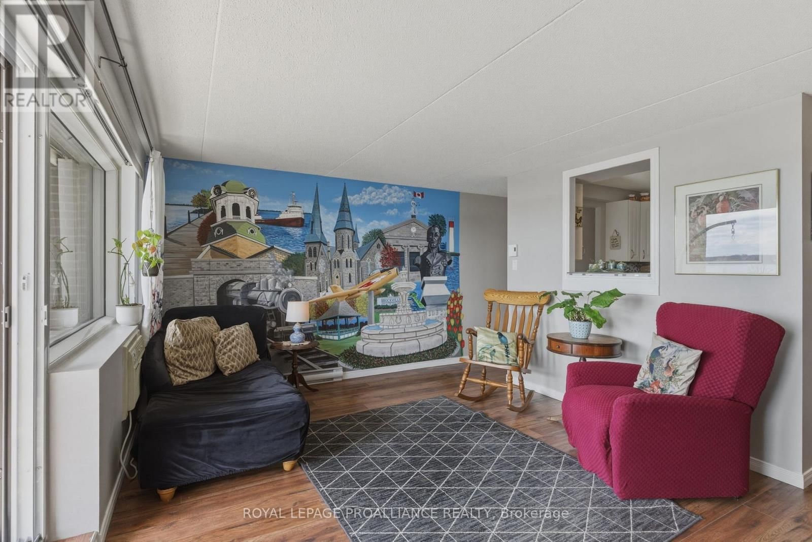 410 - 3 APPLE STREET Image 25