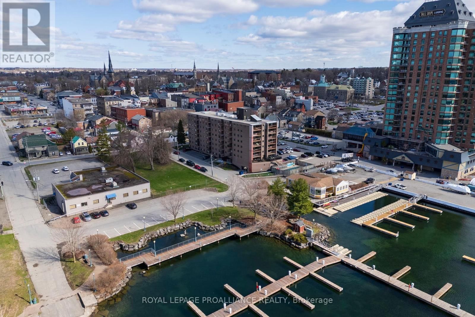 410 - 3 APPLE STREET Image 5