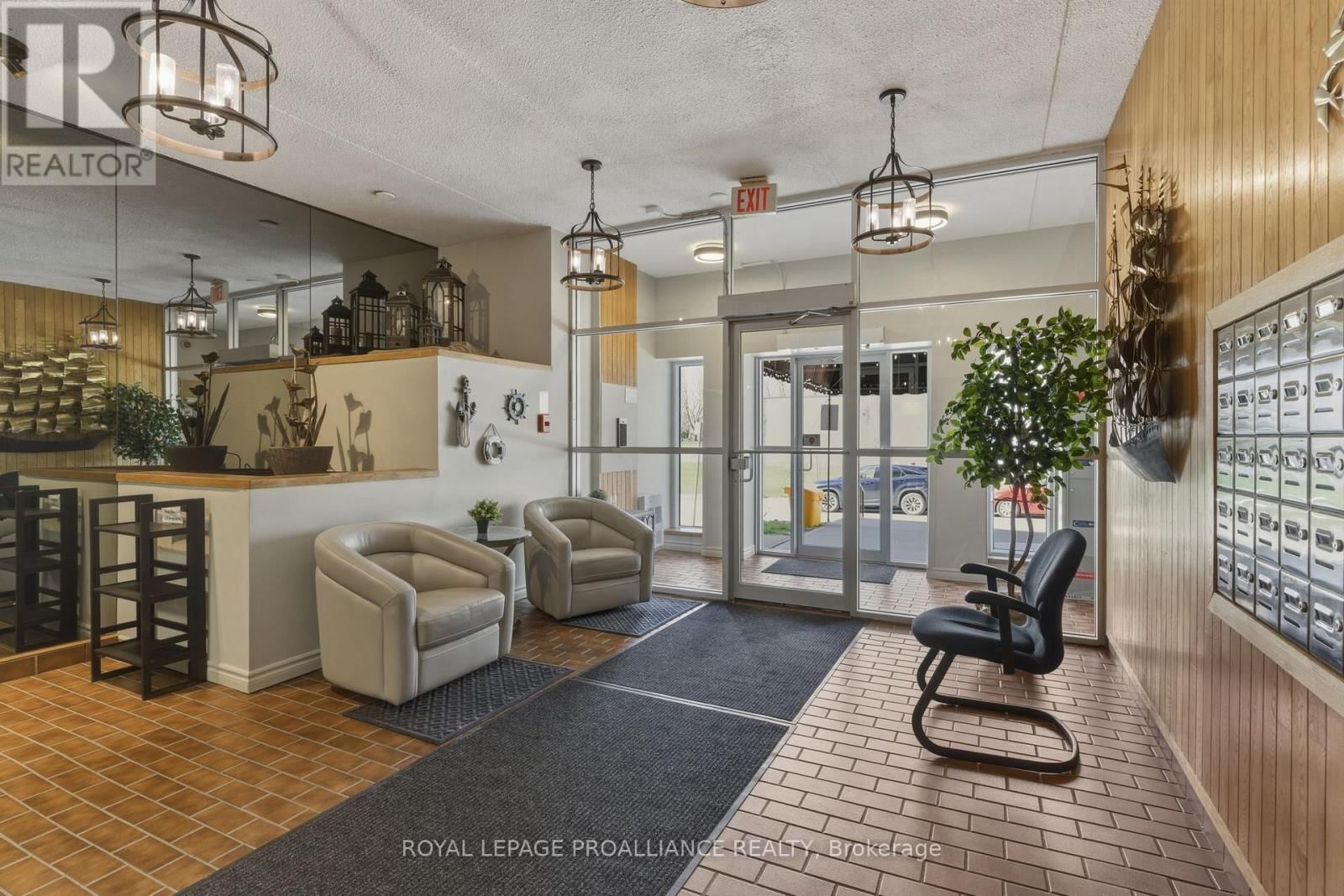 410 - 3 APPLE STREET Image 8