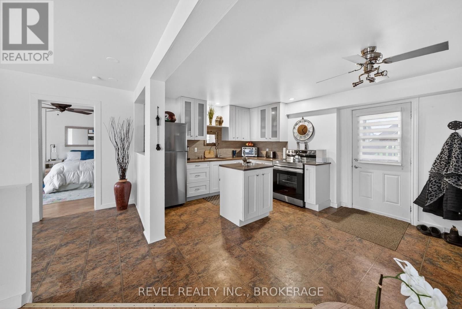 6688 HIGHWAY 38 Image 16