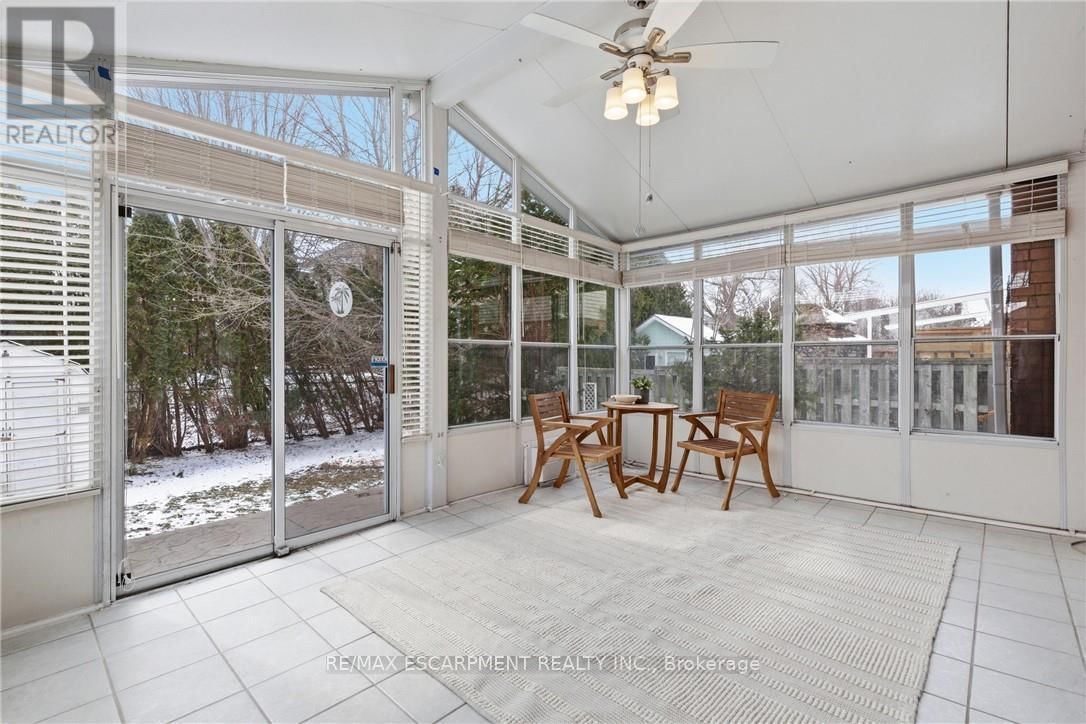 12 SUMNER CRESCENT Image 21