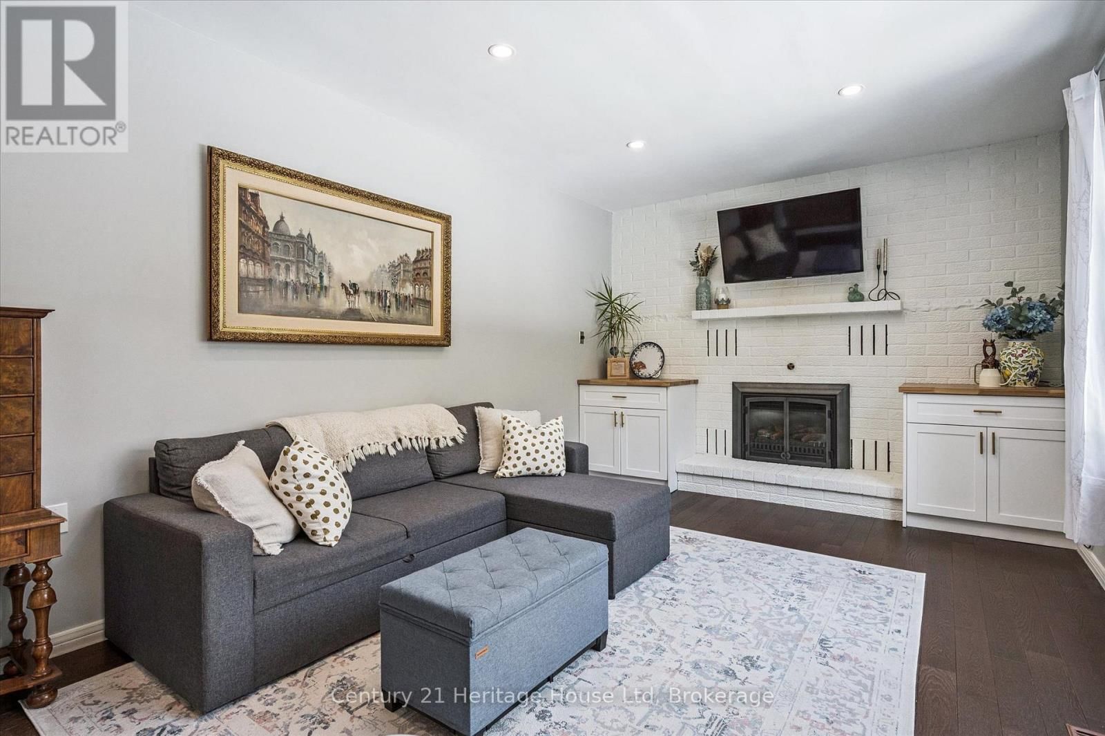 117 WOODBOROUGH ROAD Image 12