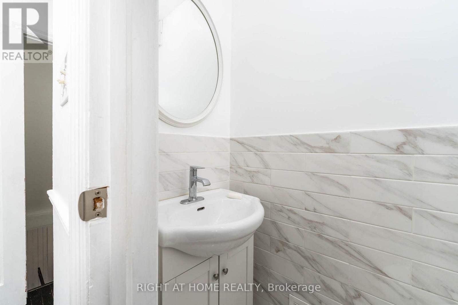 105 GLENRIDGE AVENUE Image 24