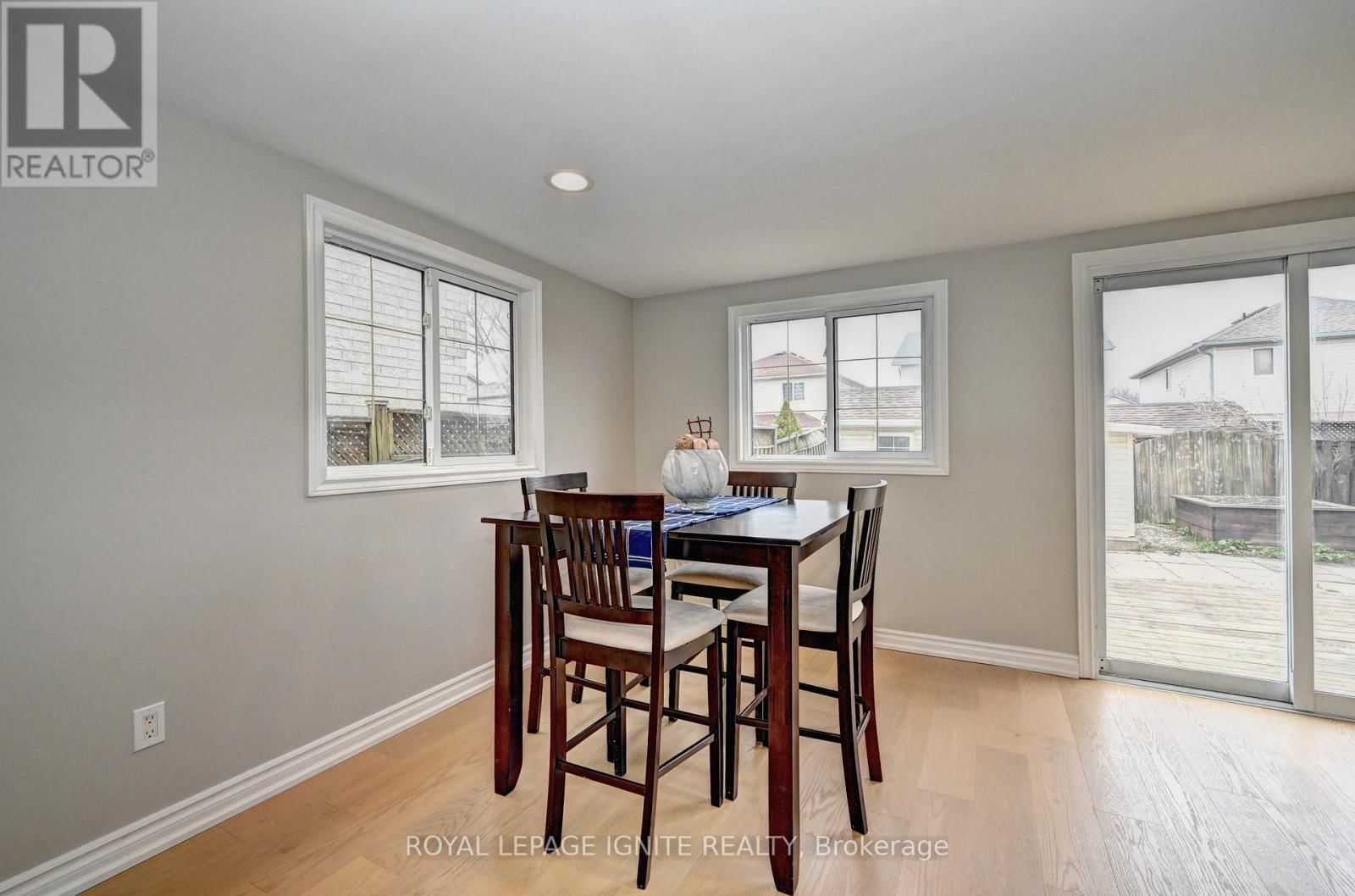 30 BRIDLEWREATH STREET Image 13