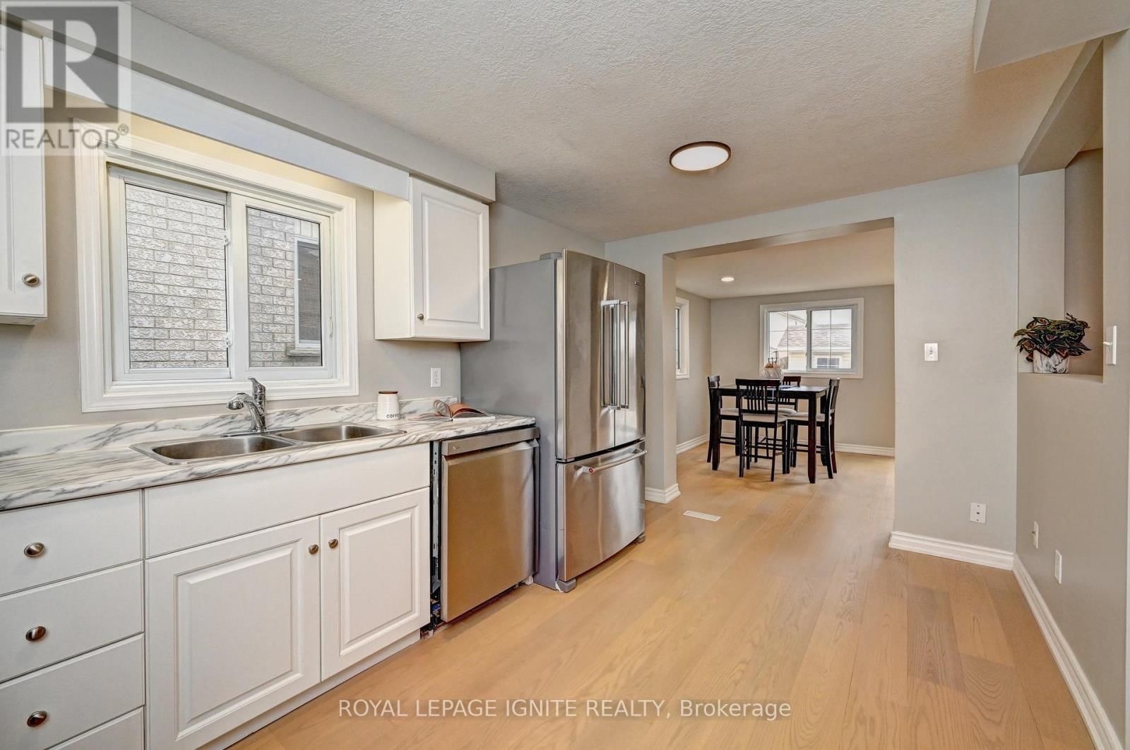 30 BRIDLEWREATH STREET Image 19