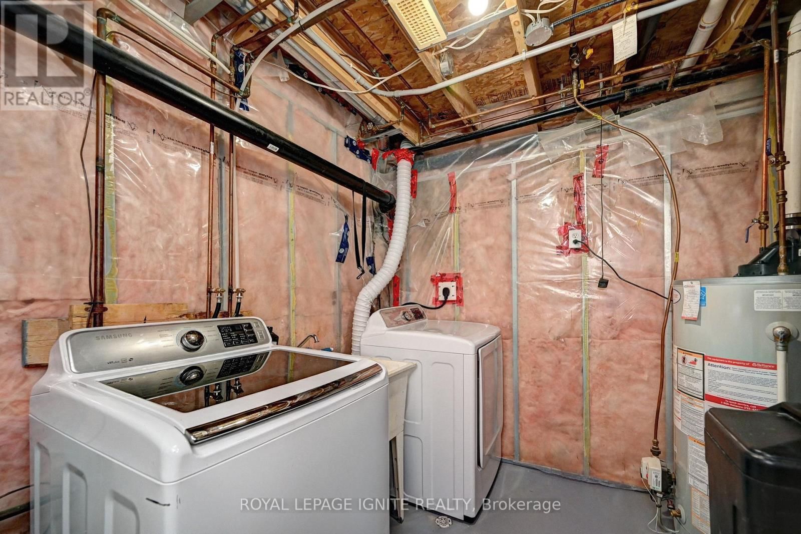 30 BRIDLEWREATH STREET Image 24