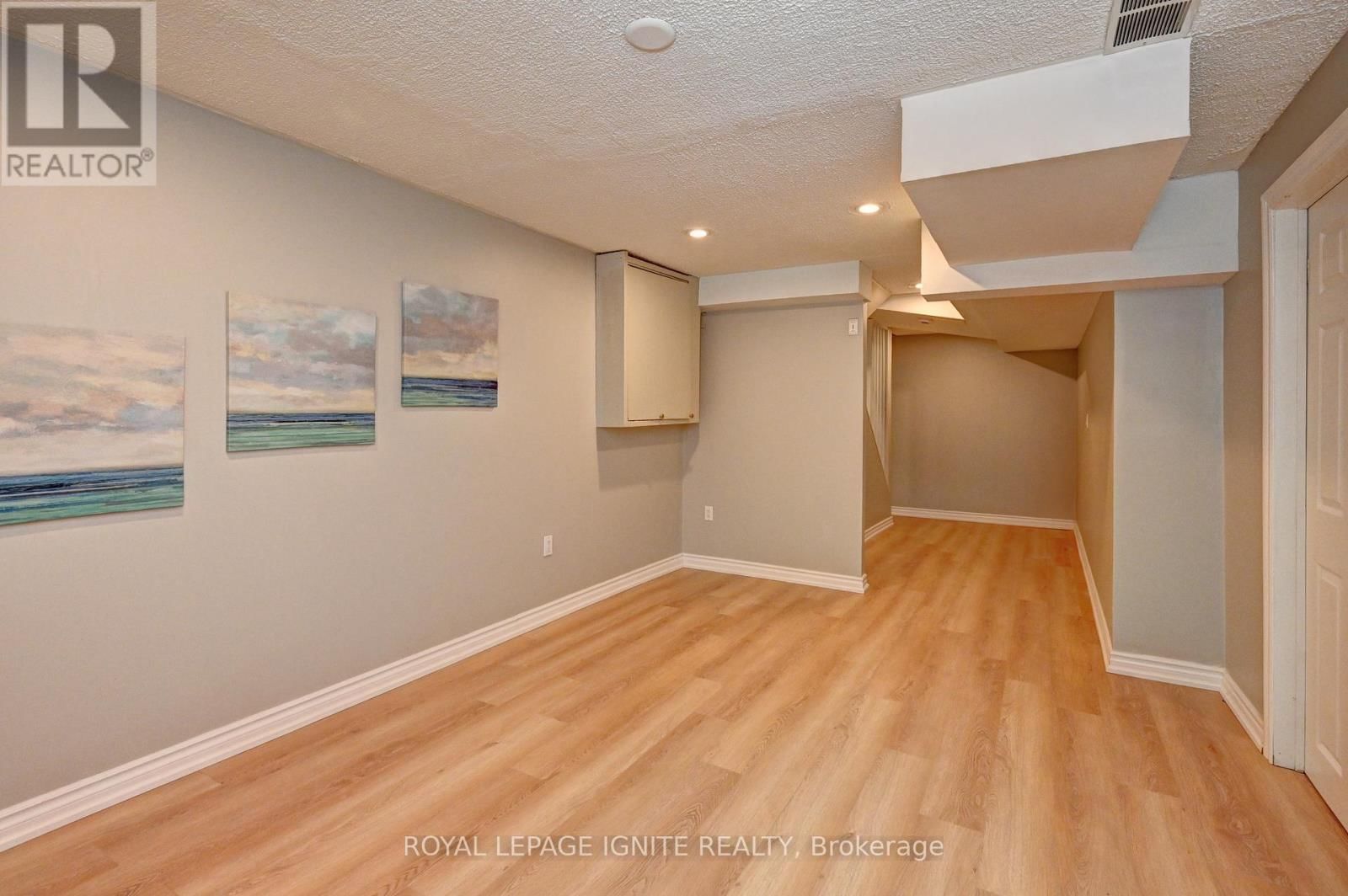 30 BRIDLEWREATH STREET Image 42