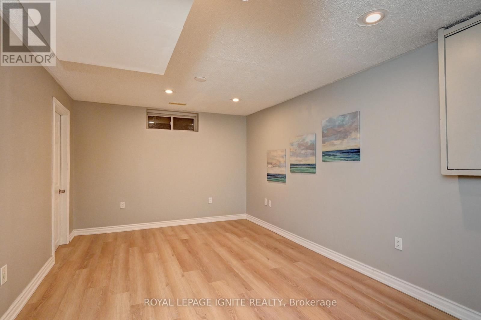 30 BRIDLEWREATH STREET Image 43