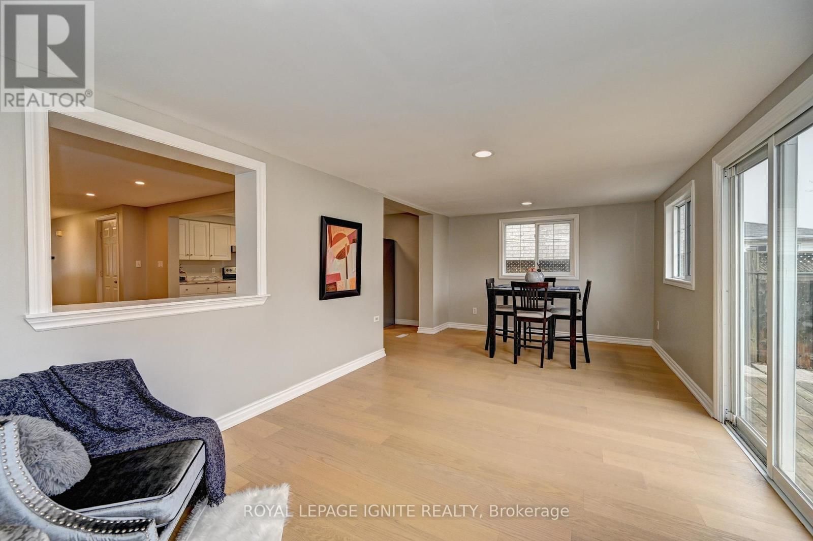 30 BRIDLEWREATH STREET Image 9