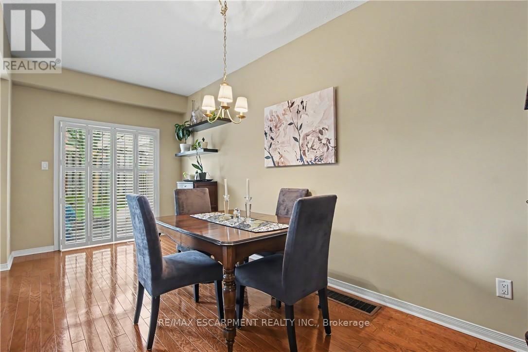 44 - 81 VALRIDGE DRIVE Image 11