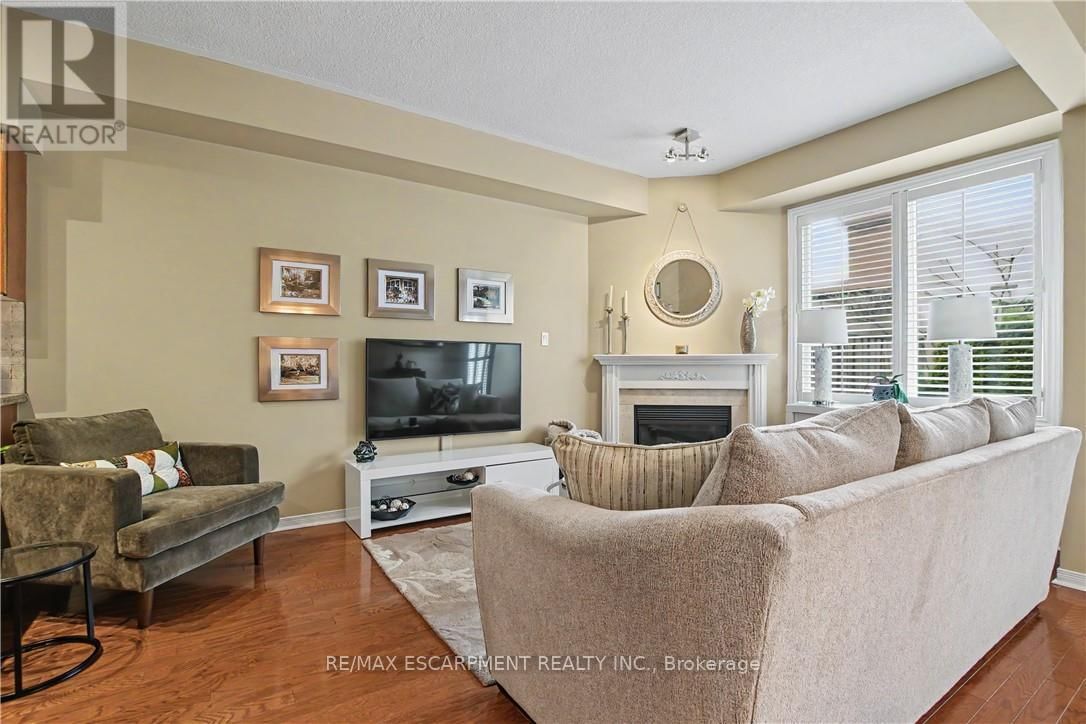 44 - 81 VALRIDGE DRIVE Image 13