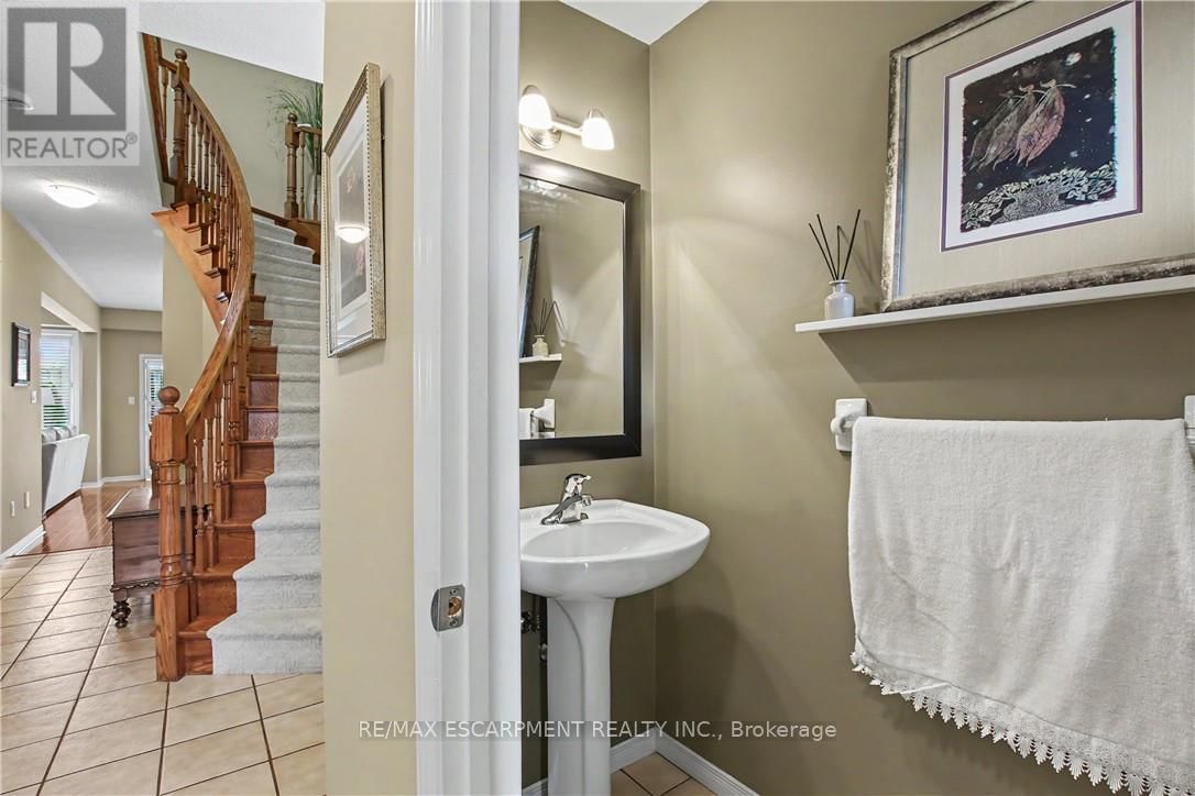 44 - 81 VALRIDGE DRIVE Image 6