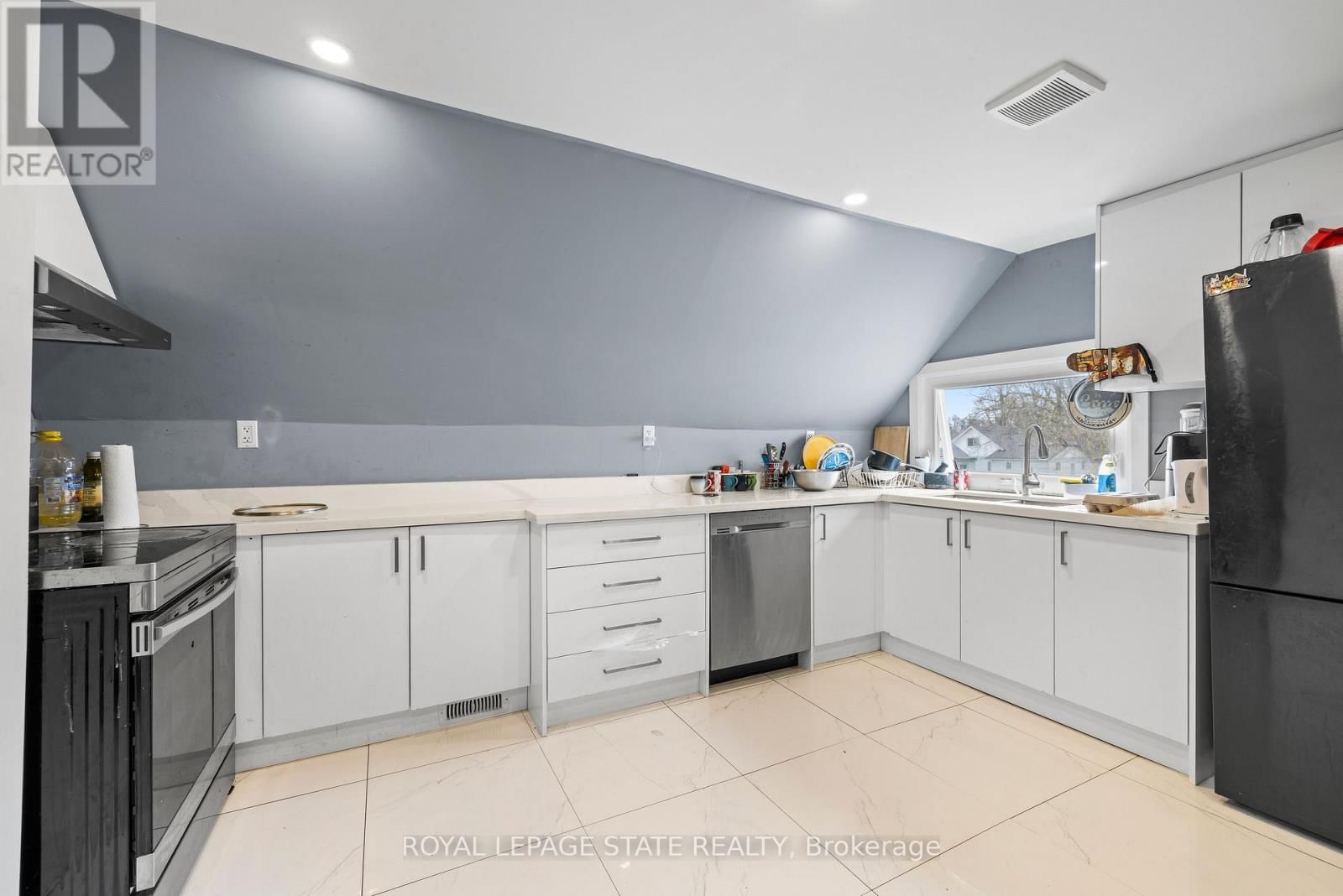 313 GILMORE ROAD Image 11