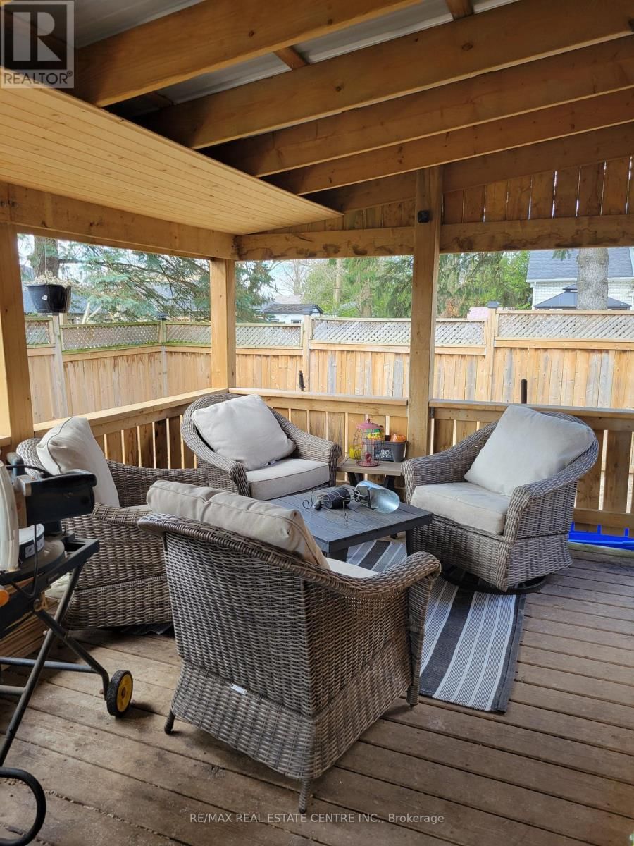 127 HUNTER STREET Image 11