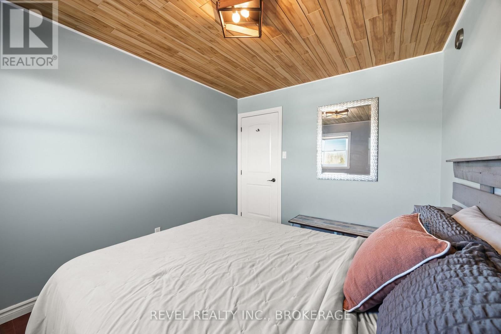 6349 COUNTY RD 9 Image 23