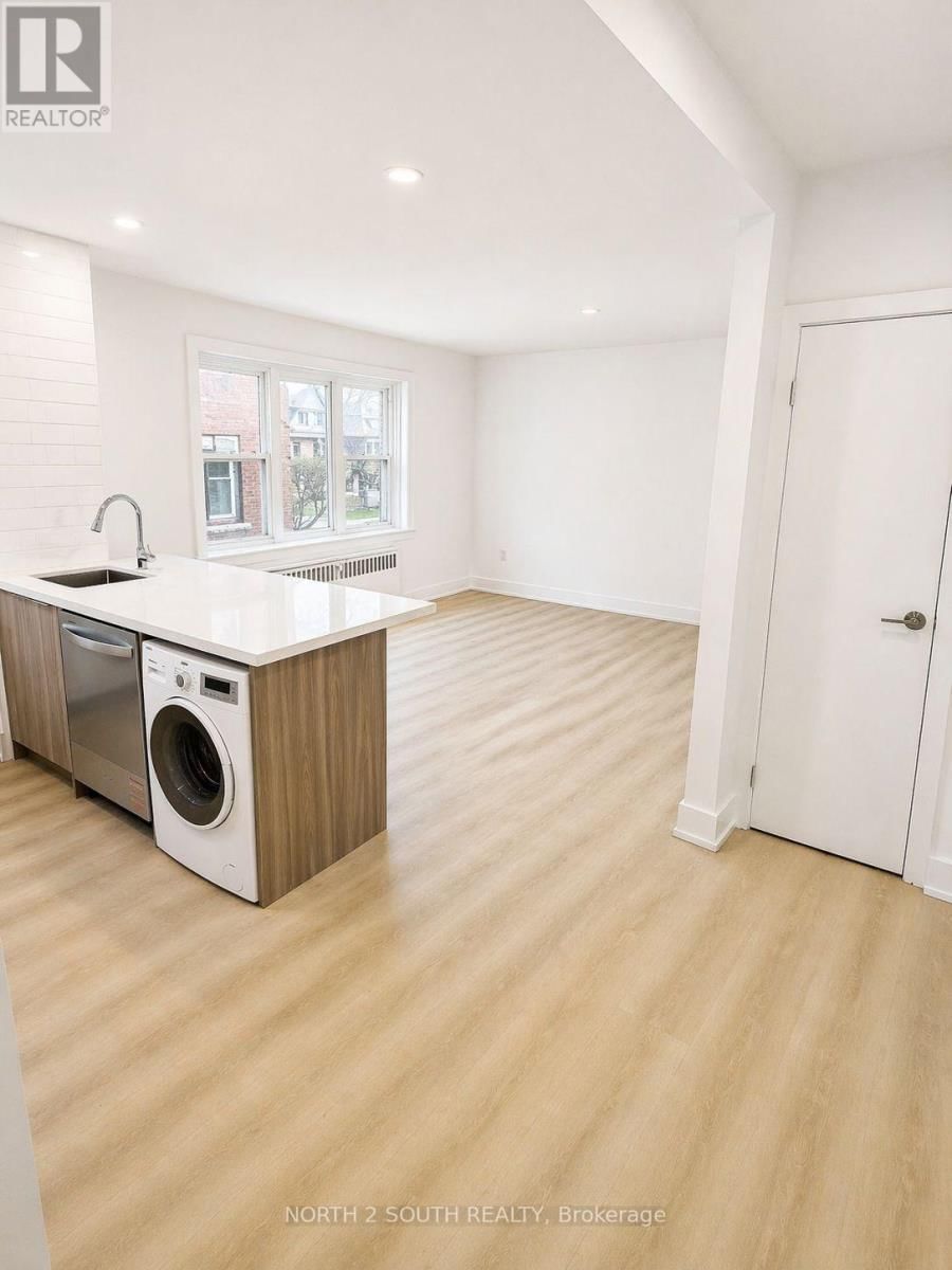 9 - 1024 KING STREET EAST Image 5