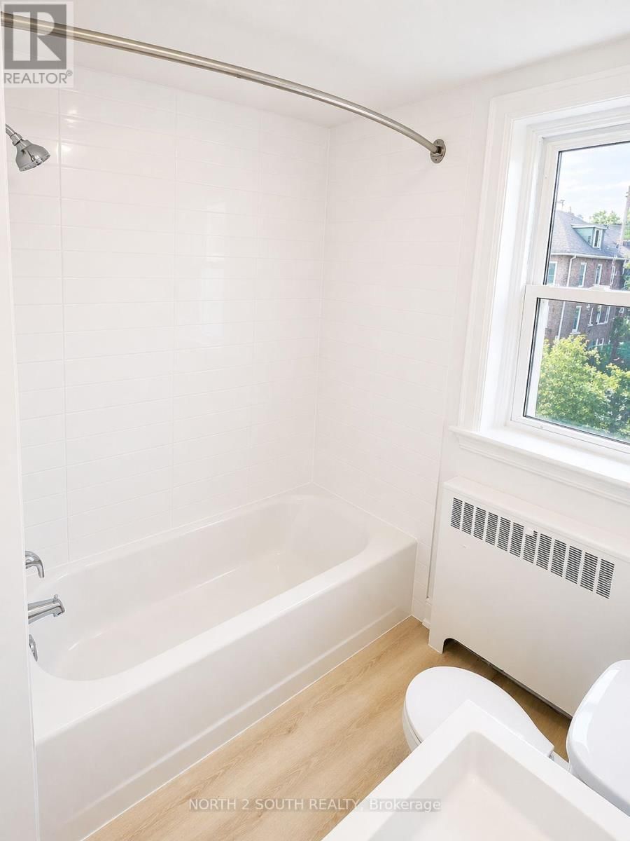 9 - 1024 KING STREET EAST Image 6