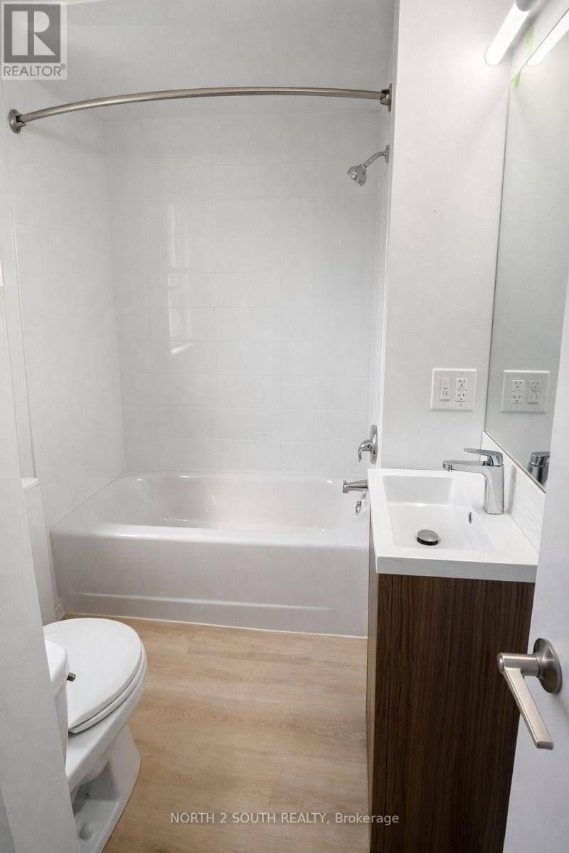 9 - 1024 KING STREET EAST Image 7