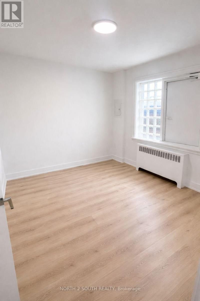 9 - 1024 KING STREET EAST Image 8