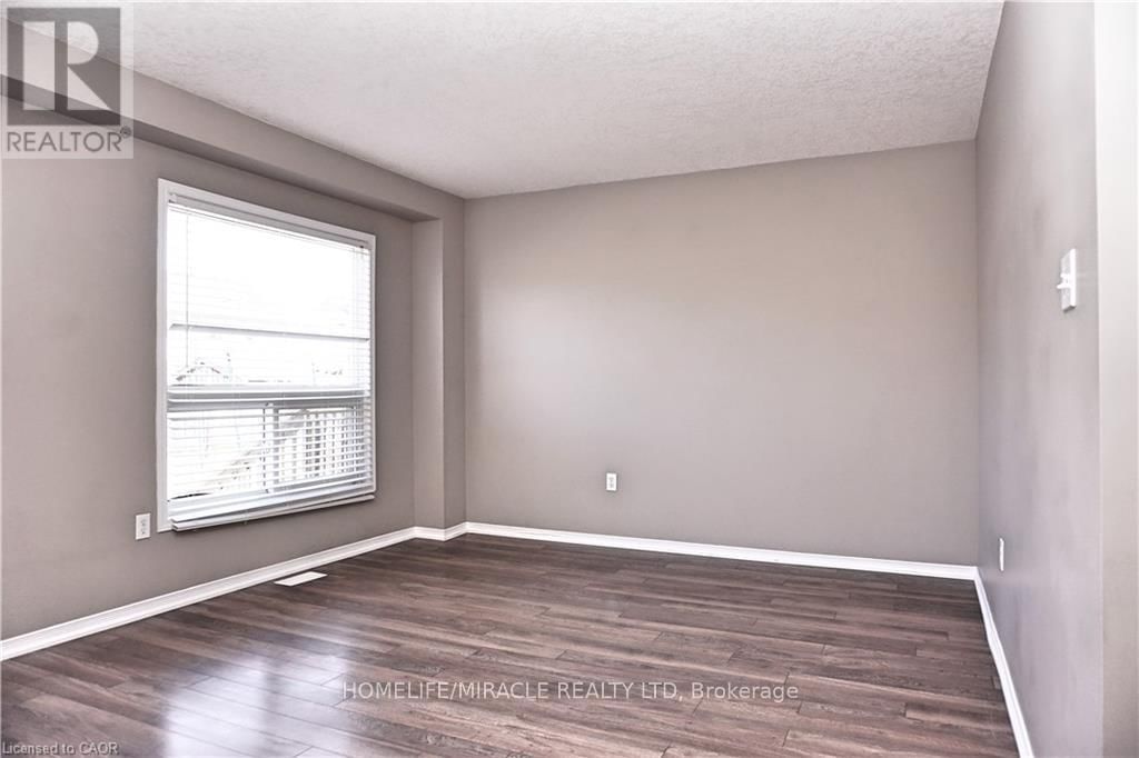 40 MADELEINE STREET Image 27