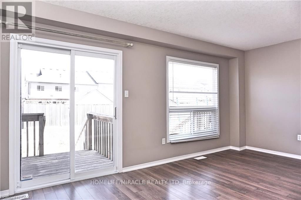 40 MADELEINE STREET Image 8