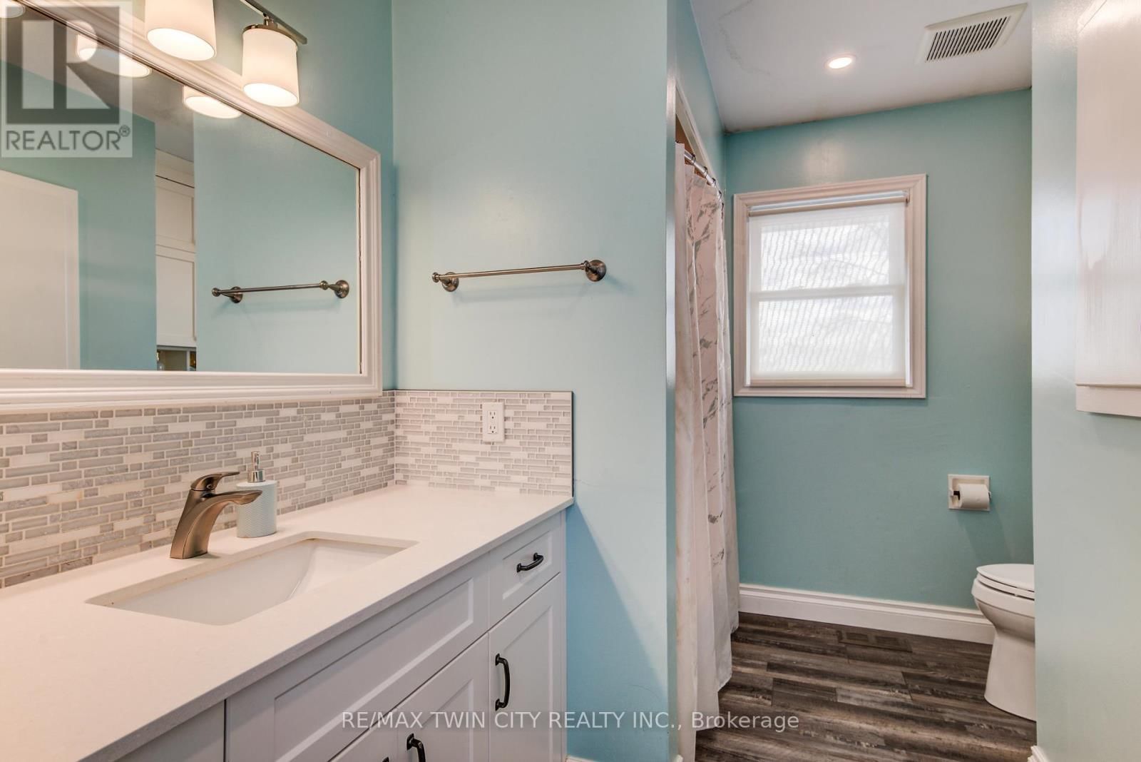 59 WASHINGTON STREET EAST Image 14