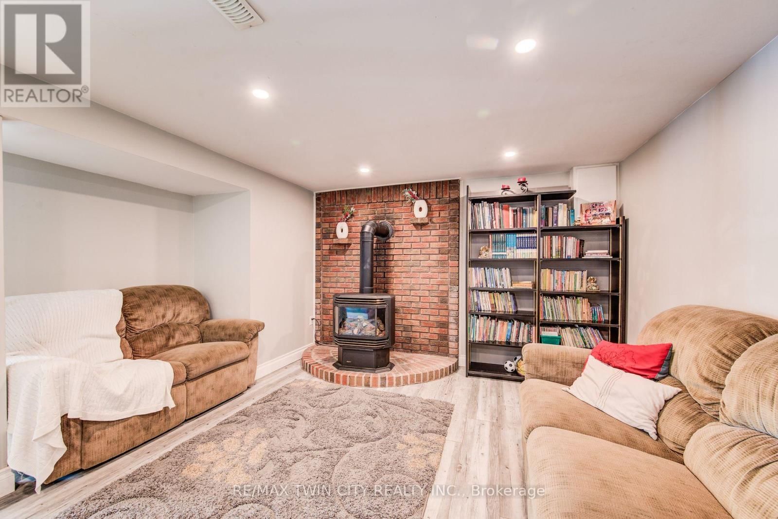 59 WASHINGTON STREET EAST Image 25