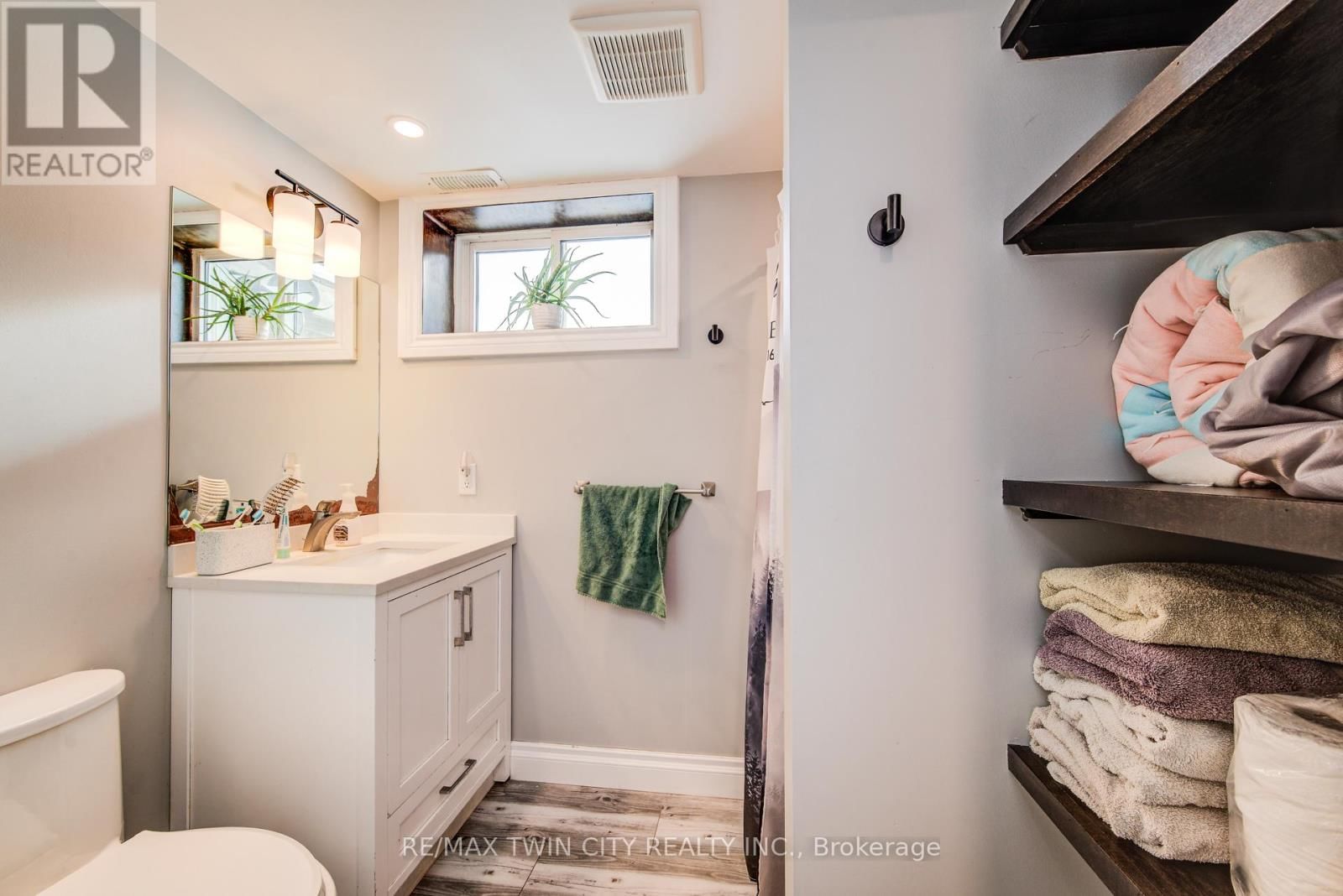 59 WASHINGTON STREET EAST Image 30