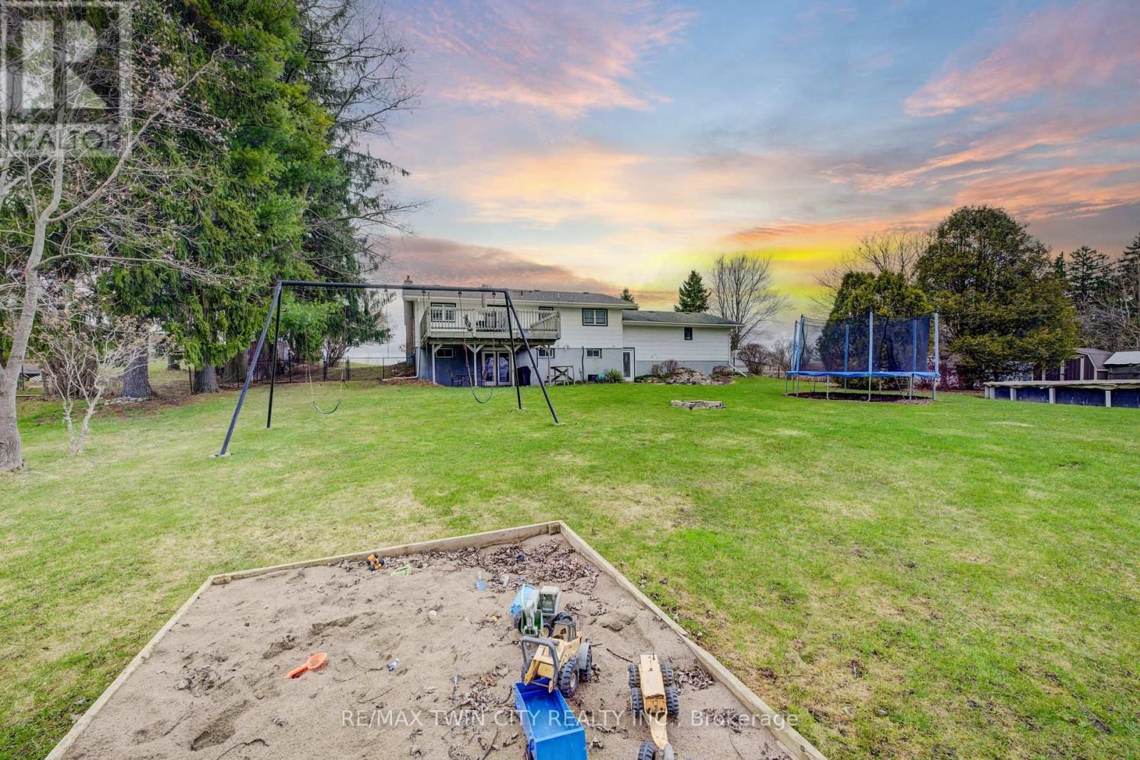 59 WASHINGTON STREET EAST Image 37