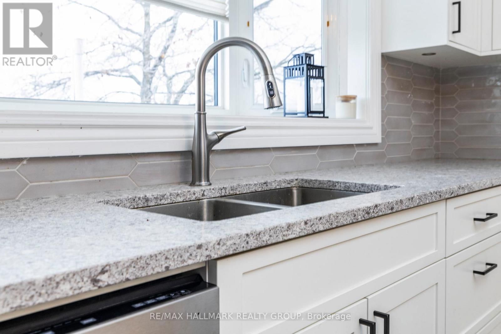 1421 TALCY CRESCENT Image 13