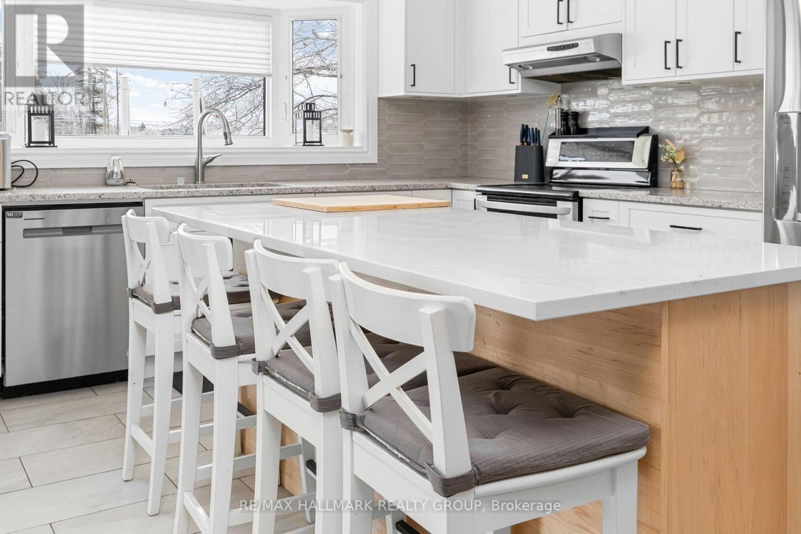 1421 TALCY CRESCENT Image 17