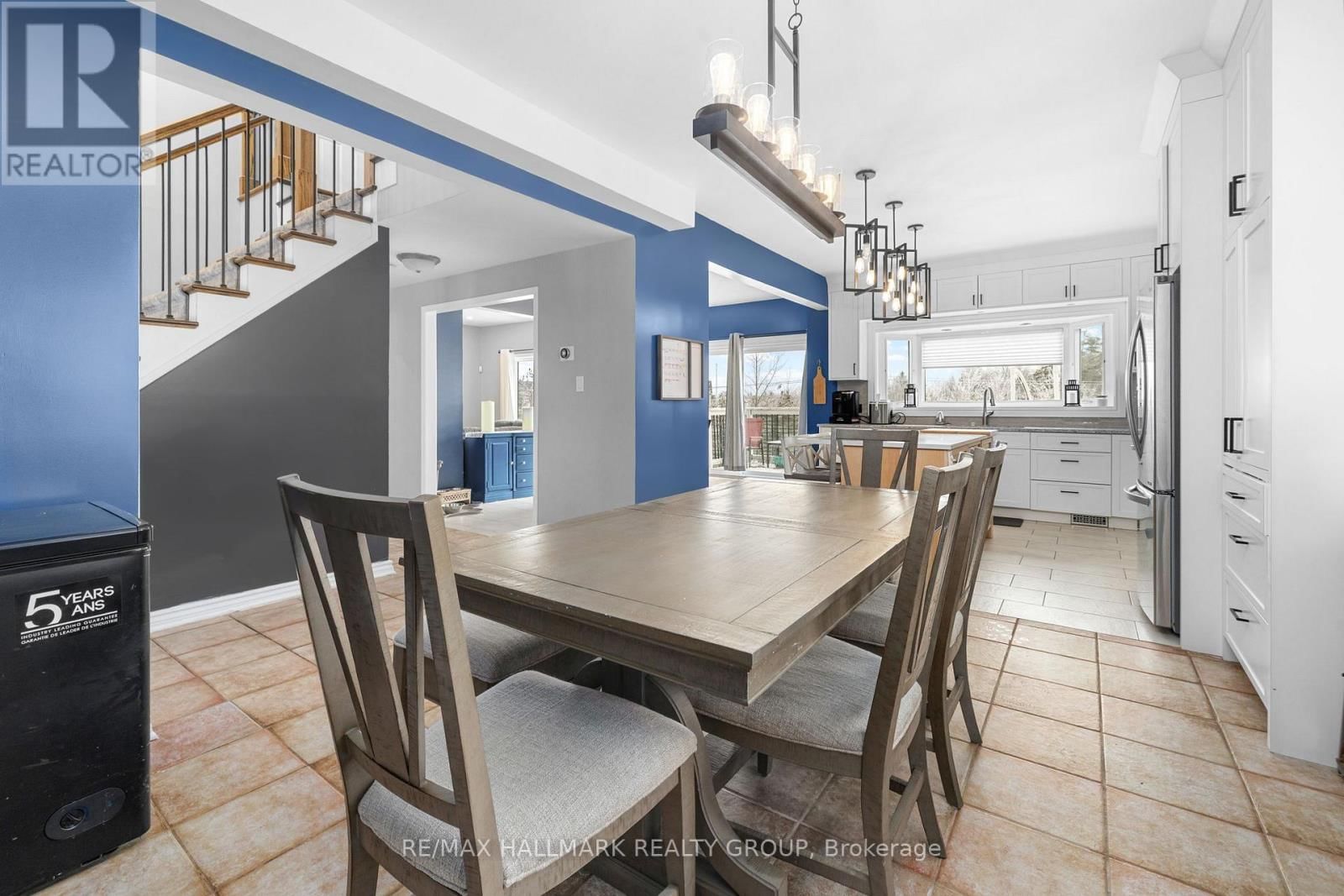 1421 TALCY CRESCENT Image 23