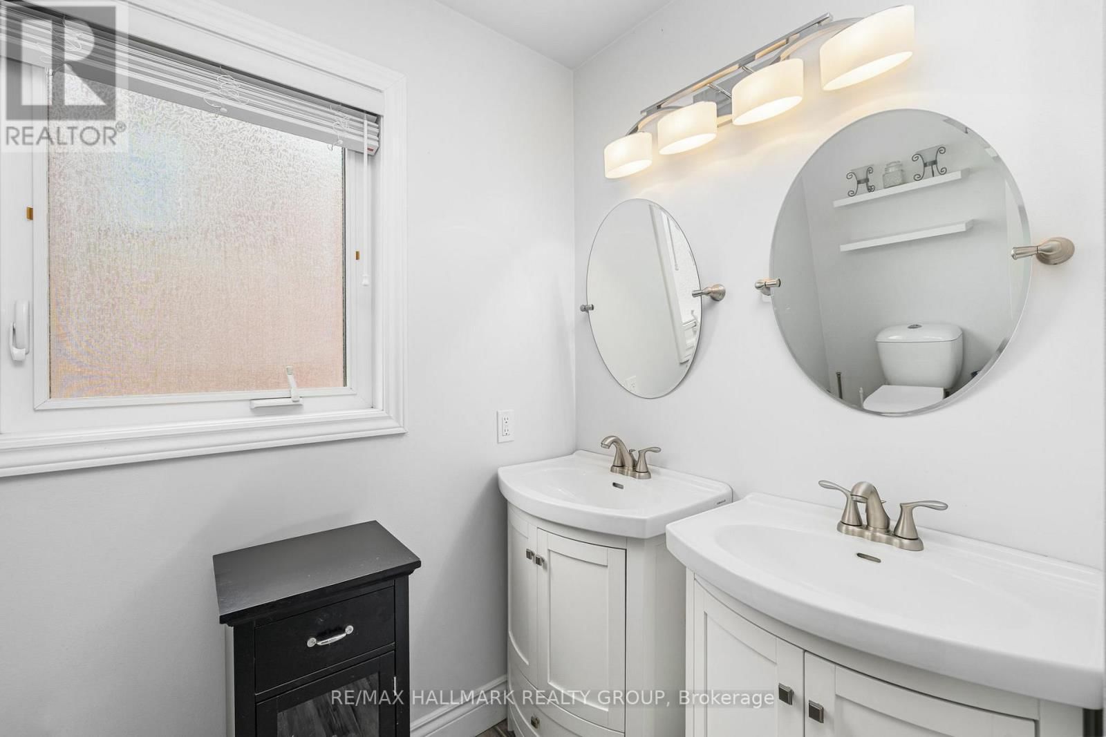 1421 TALCY CRESCENT Image 43