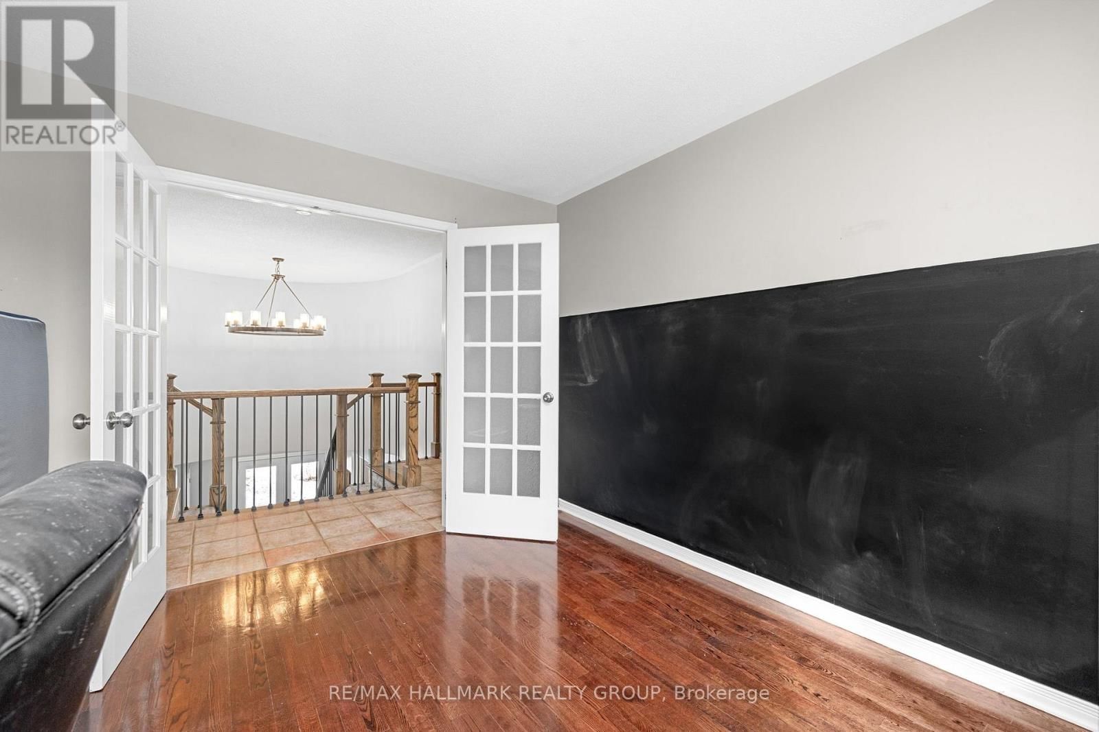 1421 TALCY CRESCENT Image 45