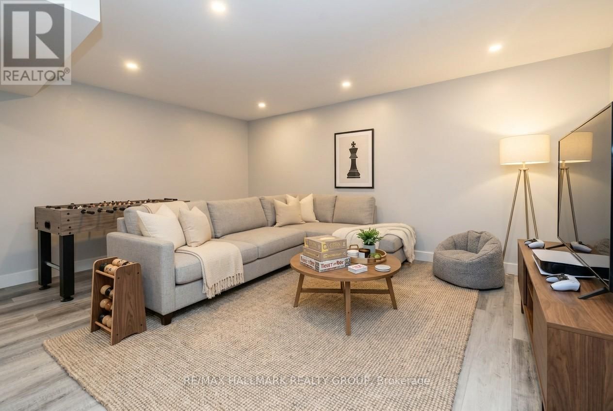 1421 TALCY CRESCENT Image 46