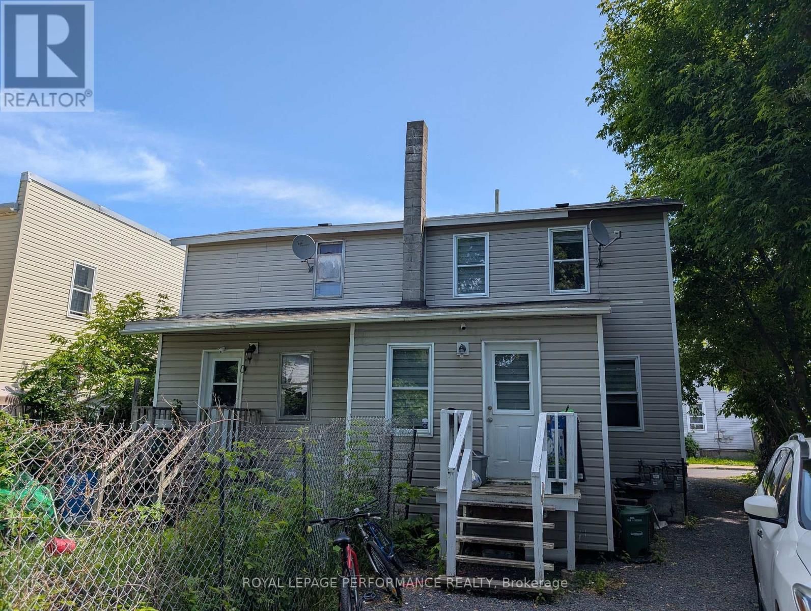 307-309 PRINCE ARTHURE STREET Image 2