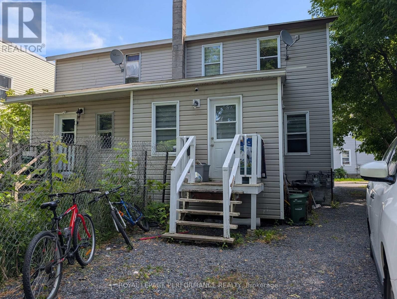 307-309 PRINCE ARTHURE STREET Image 4