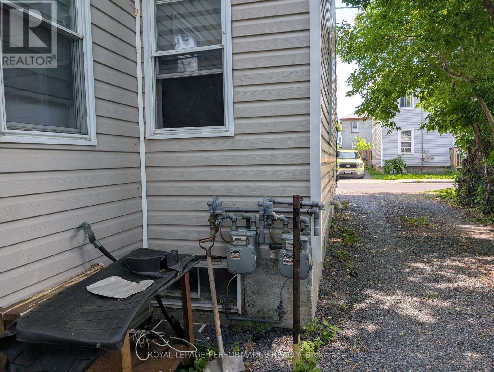 307-309 PRINCE ARTHURE STREET Image 6