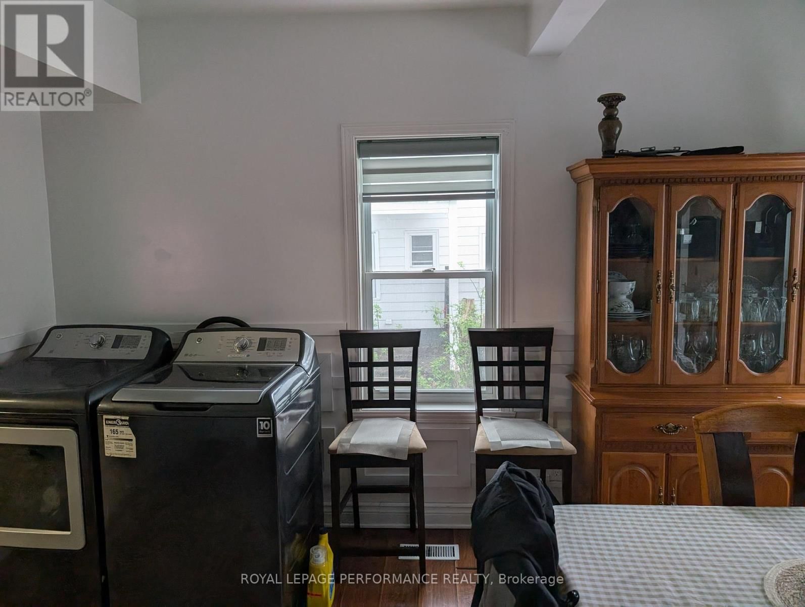 307-309 PRINCE ARTHURE STREET Image 8