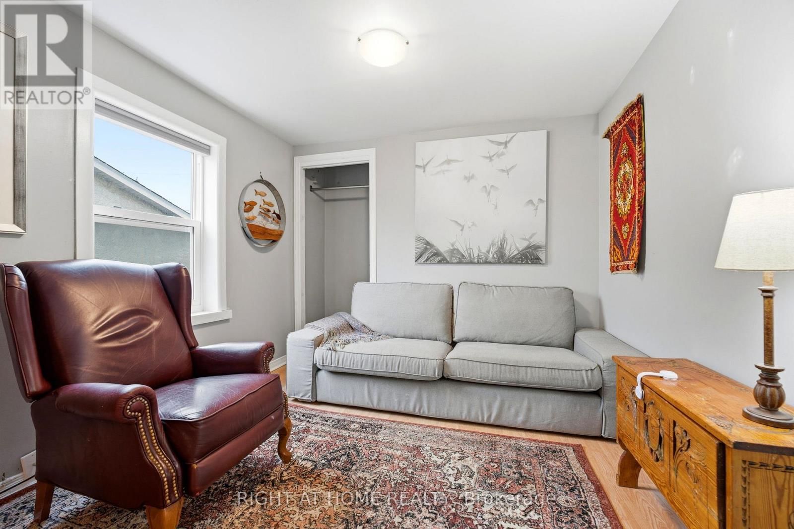 209 MARIER AVENUE Image 20