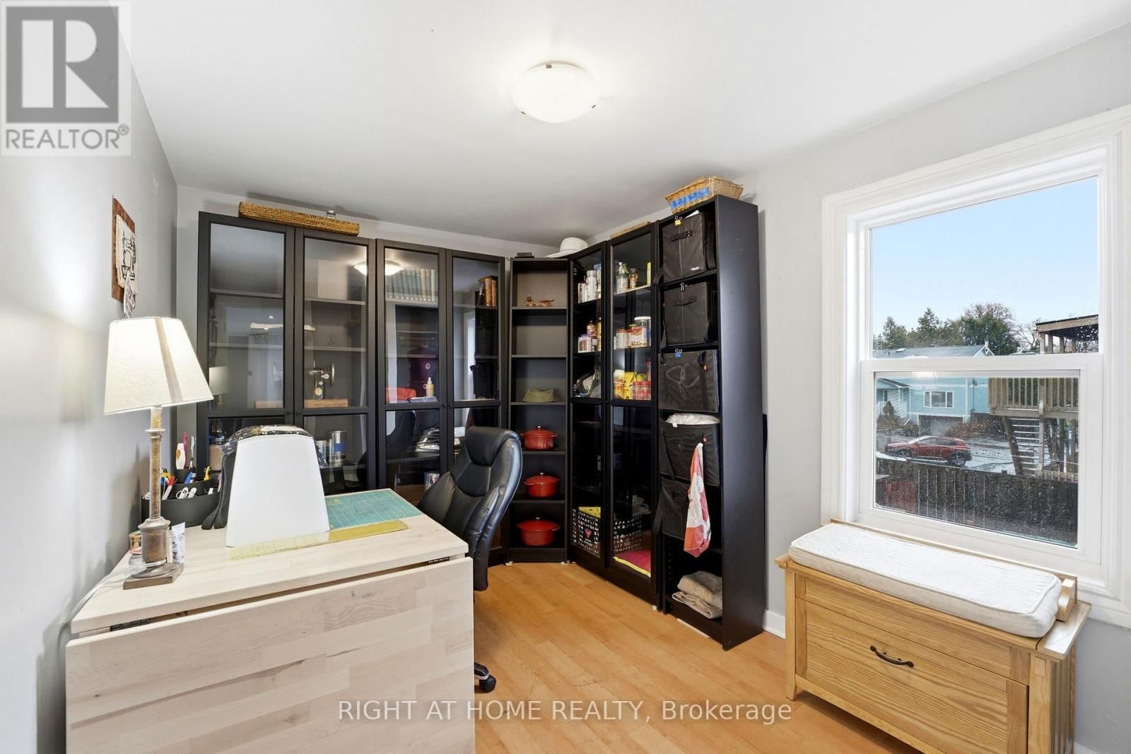 209 MARIER AVENUE Image 22