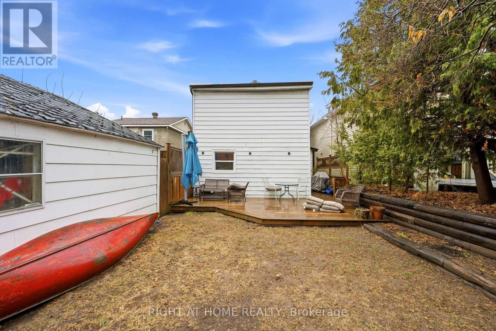 209 MARIER AVENUE Image 24