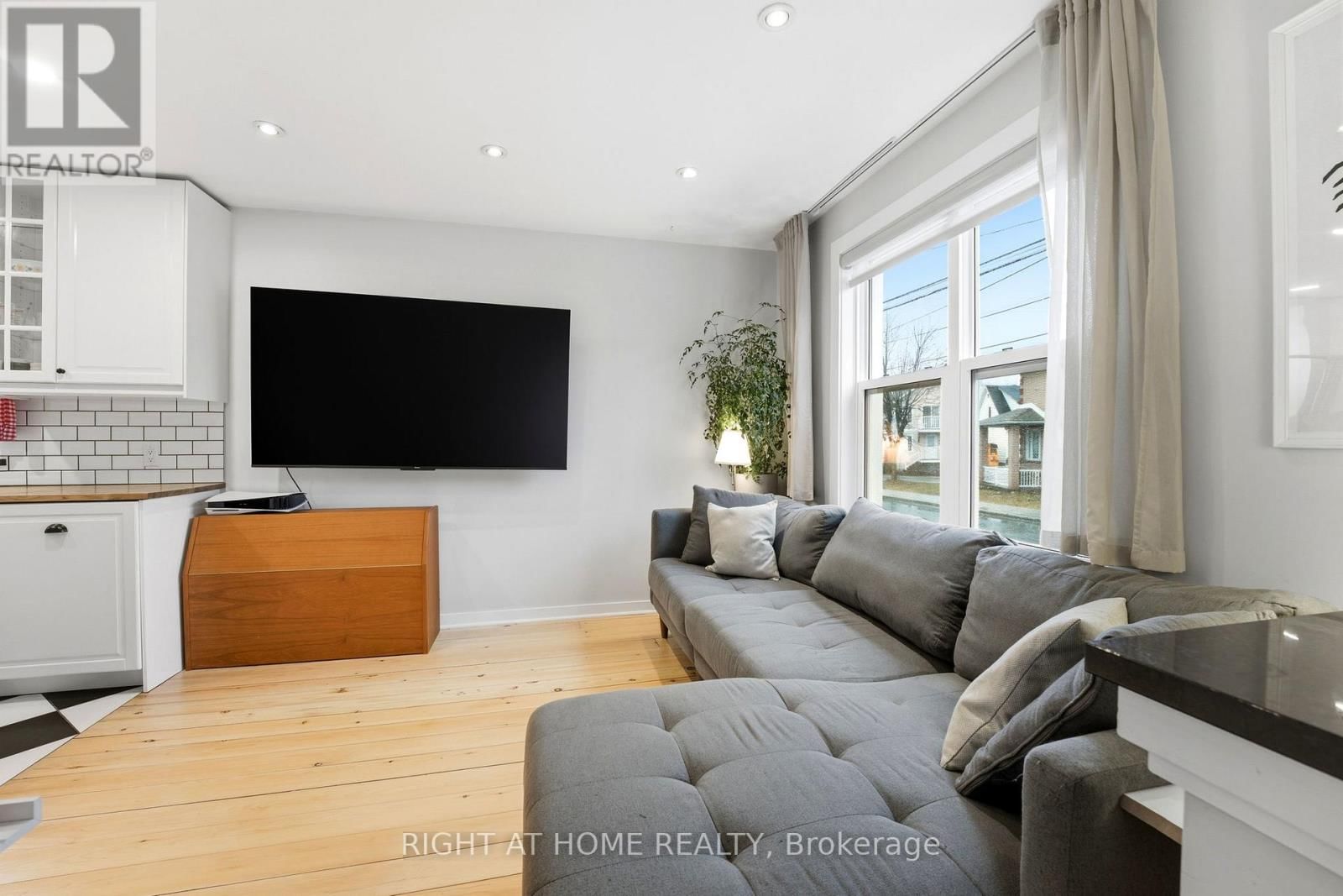 209 MARIER AVENUE Image 4