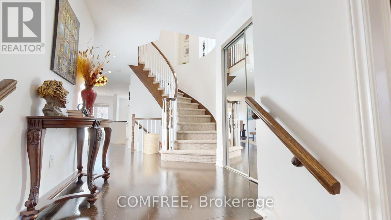 239 HUNTERBROOK STREET Image 5