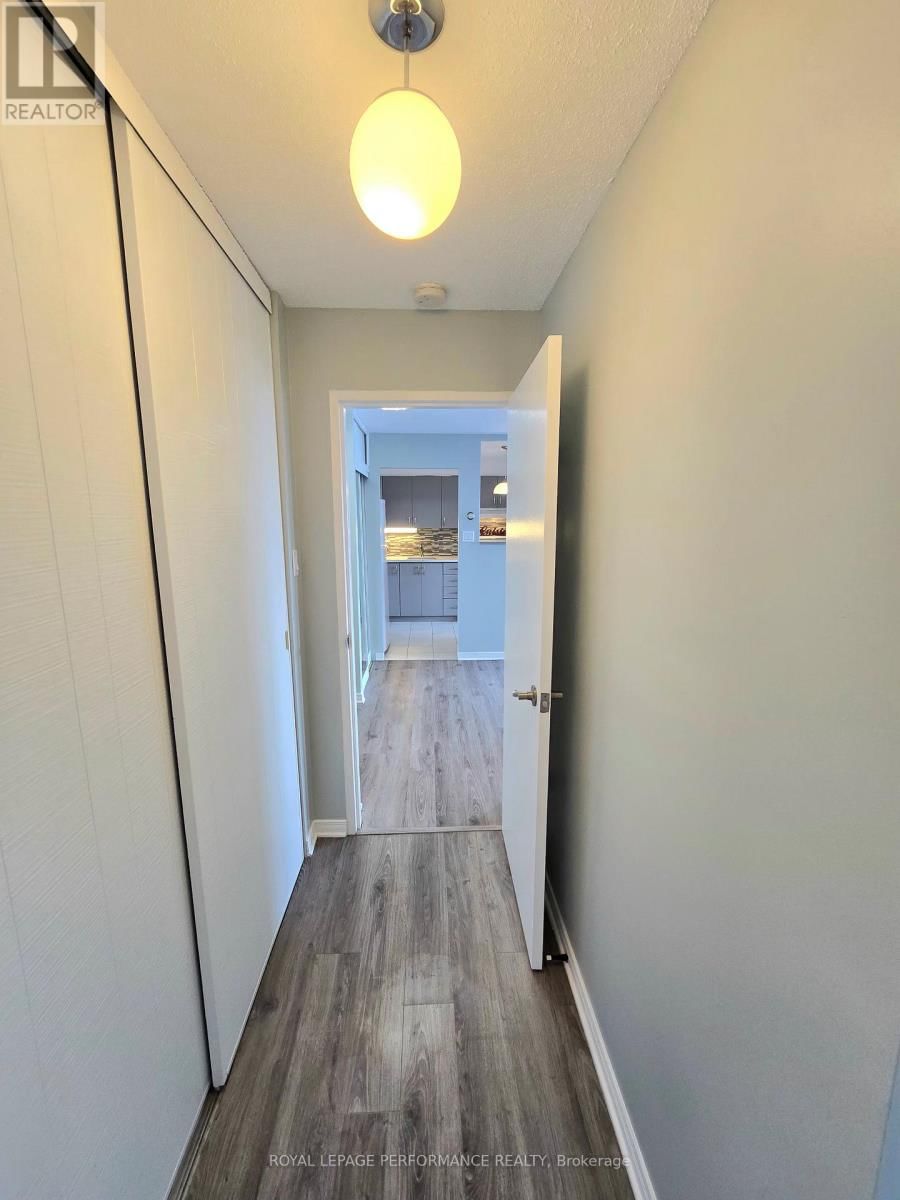 1113 - 20 CHESTERTON DRIVE Image 44