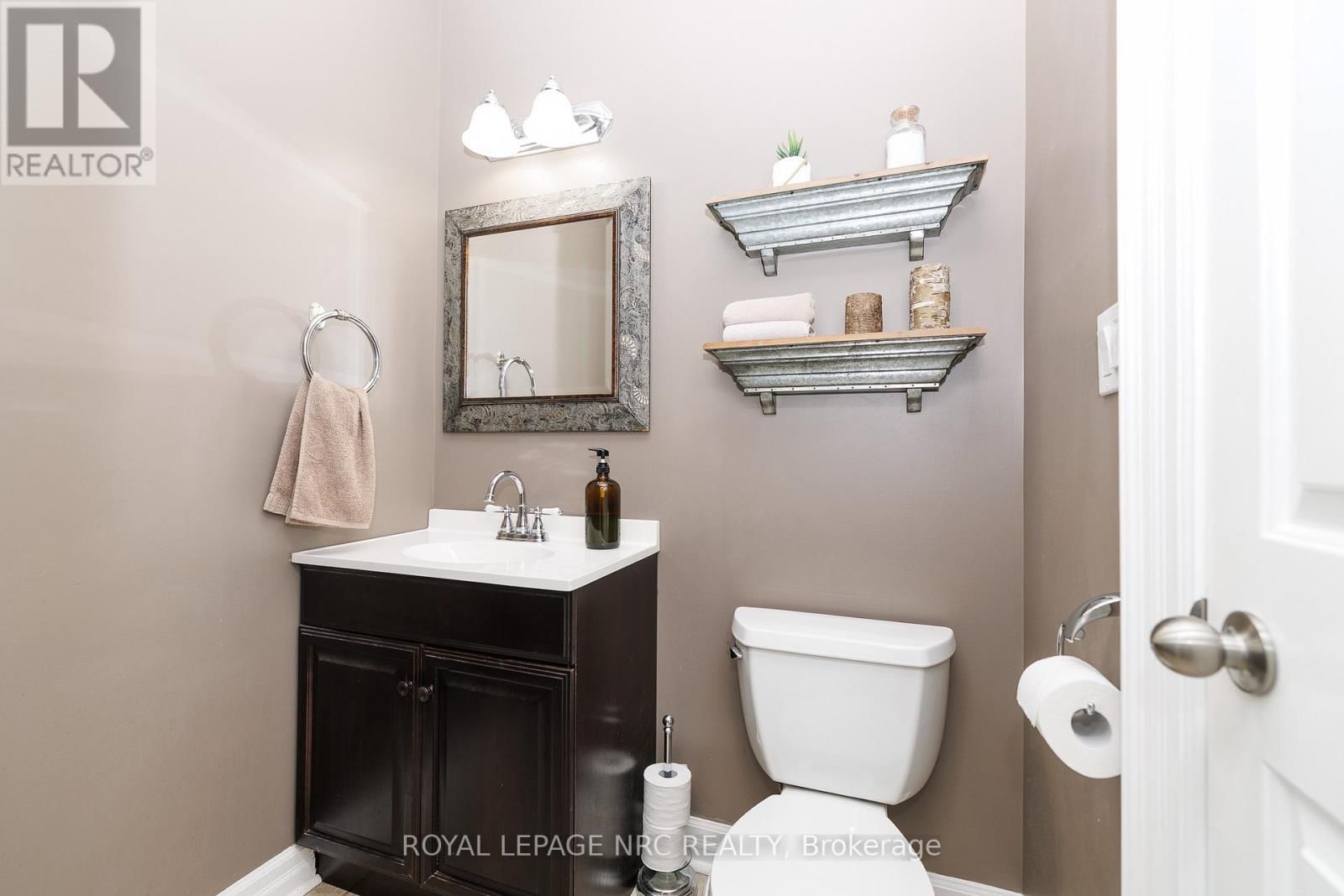 9 NURSERY LANE Image 23