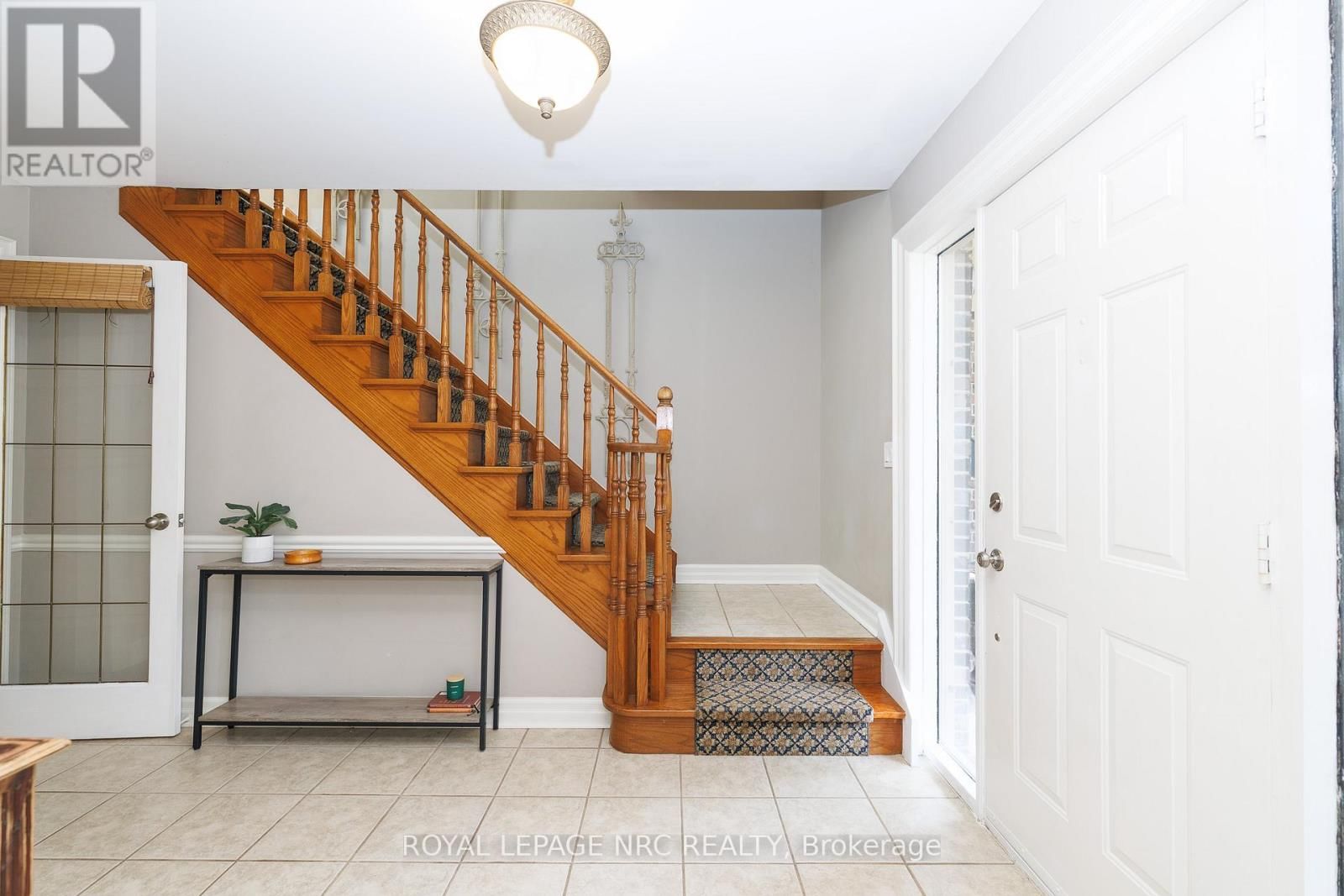 9 NURSERY LANE Image 24